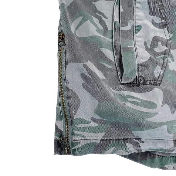 PAM & Gela Camo Lightweight Tencel Trench Coat in Vintage Green Size L - Picture 6 of 13